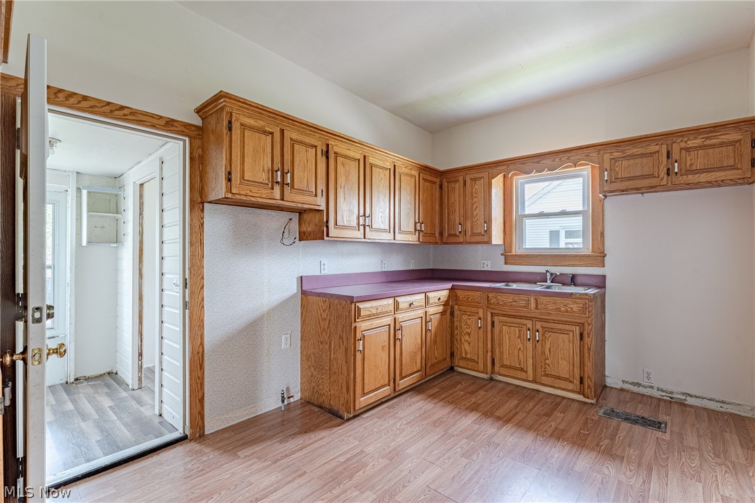 244 Jones Street Shreve OH 44676