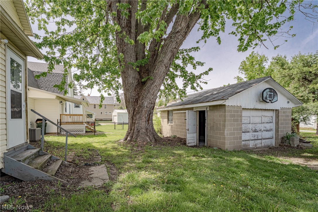 244 Jones Street Shreve OH 44676