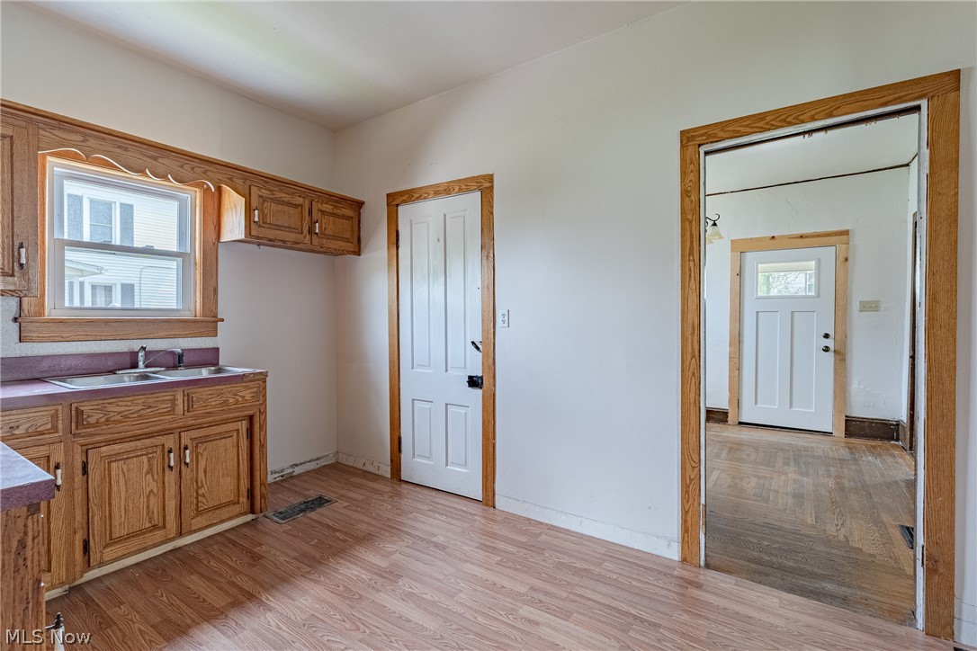 244 Jones Street Shreve OH 44676