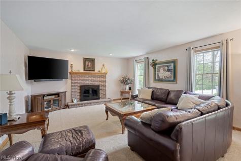 5901 Sharon Drive Youngstown OH 44512