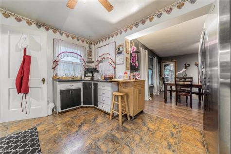 9011 Torrance Avenue Brooklyn OH 44144
