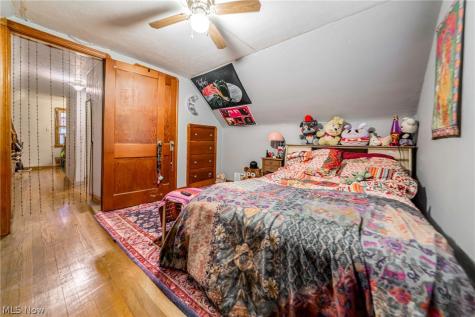 9011 Torrance Avenue Brooklyn OH 44144