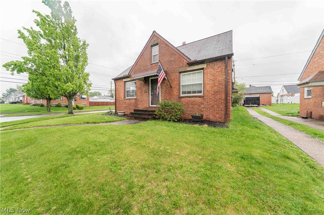 9011 Torrance Avenue Brooklyn OH 44144