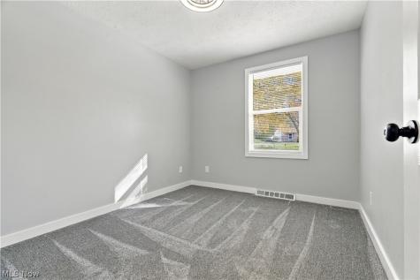 8195 Overwood Avenue NW North Canton OH 44720