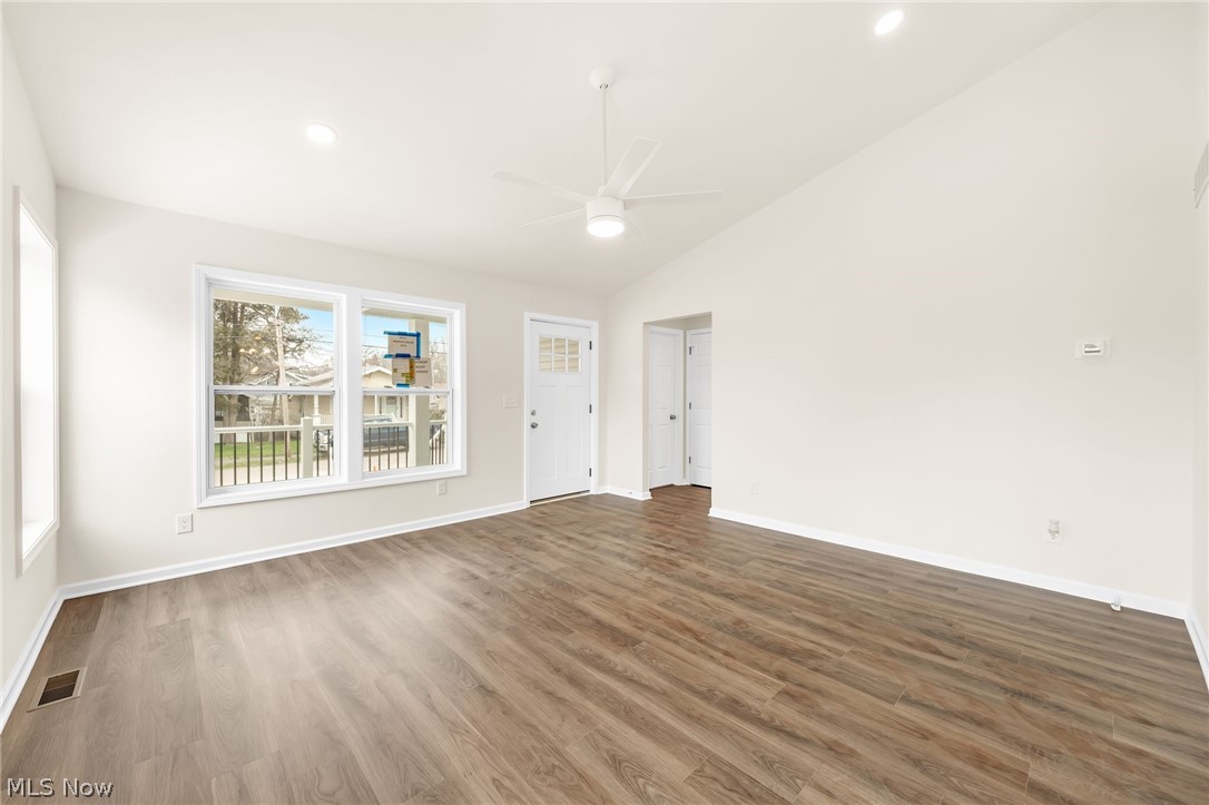 1328 Hazelwood Akron OH 44305