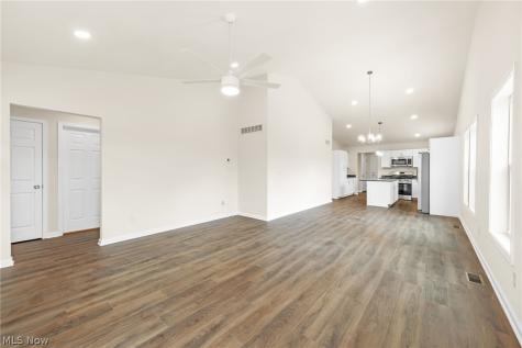 1328 Hazelwood Akron OH 44305