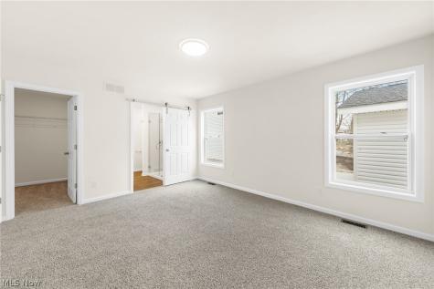 1328 Hazelwood Akron OH 44305