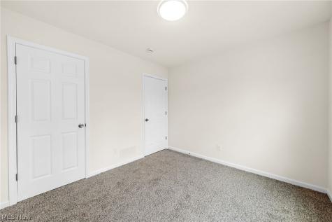 1328 Hazelwood Akron OH 44305