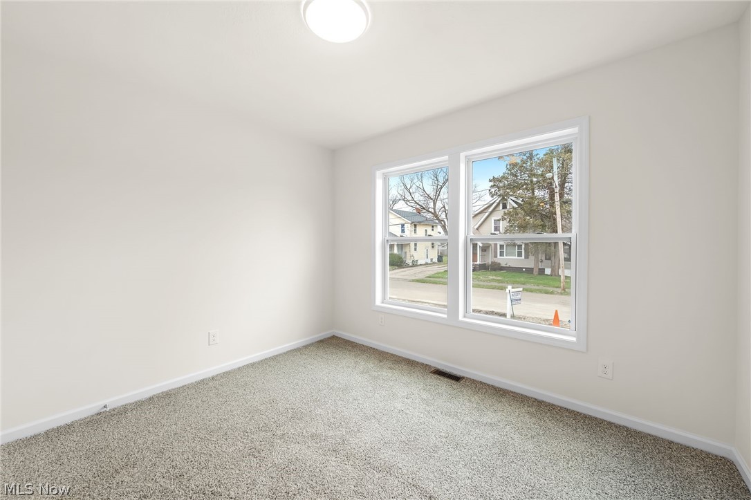 1328 Hazelwood Akron OH 44305