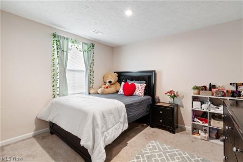 3264 Sunny Brook Drive Akron OH 44312