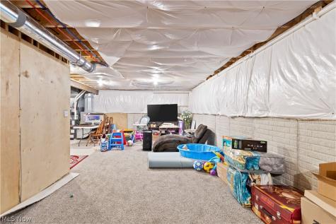 3264 Sunny Brook Drive Akron OH 44312