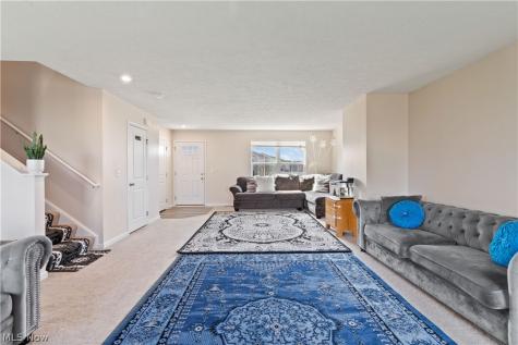 3264 Sunny Brook Drive Akron OH 44312