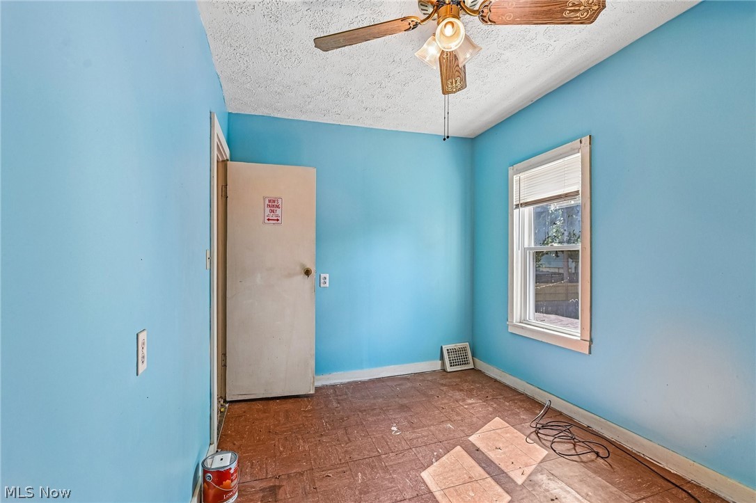 3556 W 54th Street Cleveland OH 44102