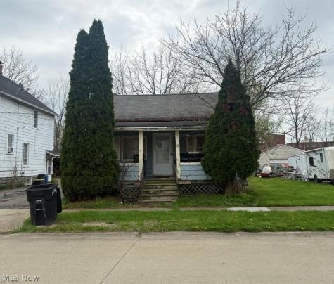 108 Rush Street Elyria OH 44035