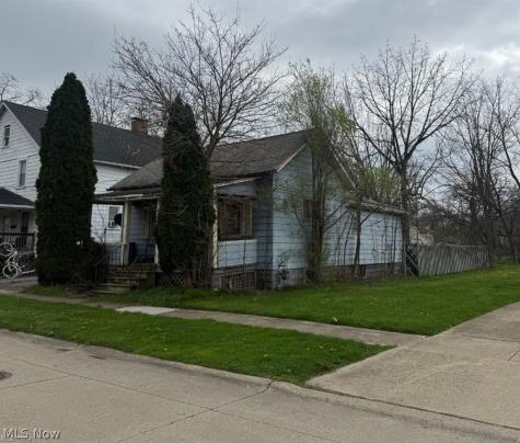 108 Rush Street Elyria OH 44035