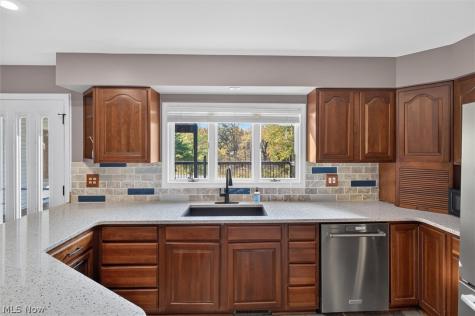 3187 Country Club Drive Medina OH 44256