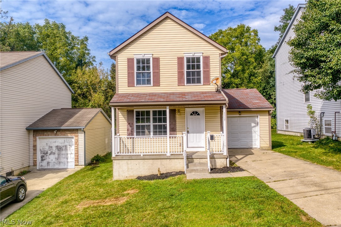 1117 Smithfarm Akron OH 44305