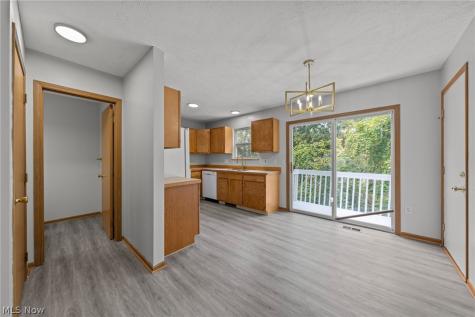1117 Smithfarm Akron OH 44305
