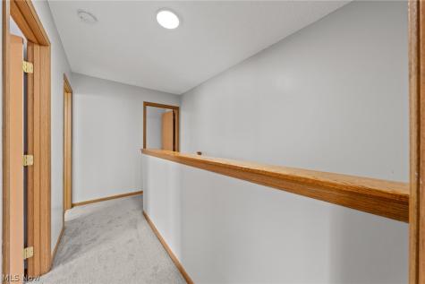 1117 Smithfarm Akron OH 44305