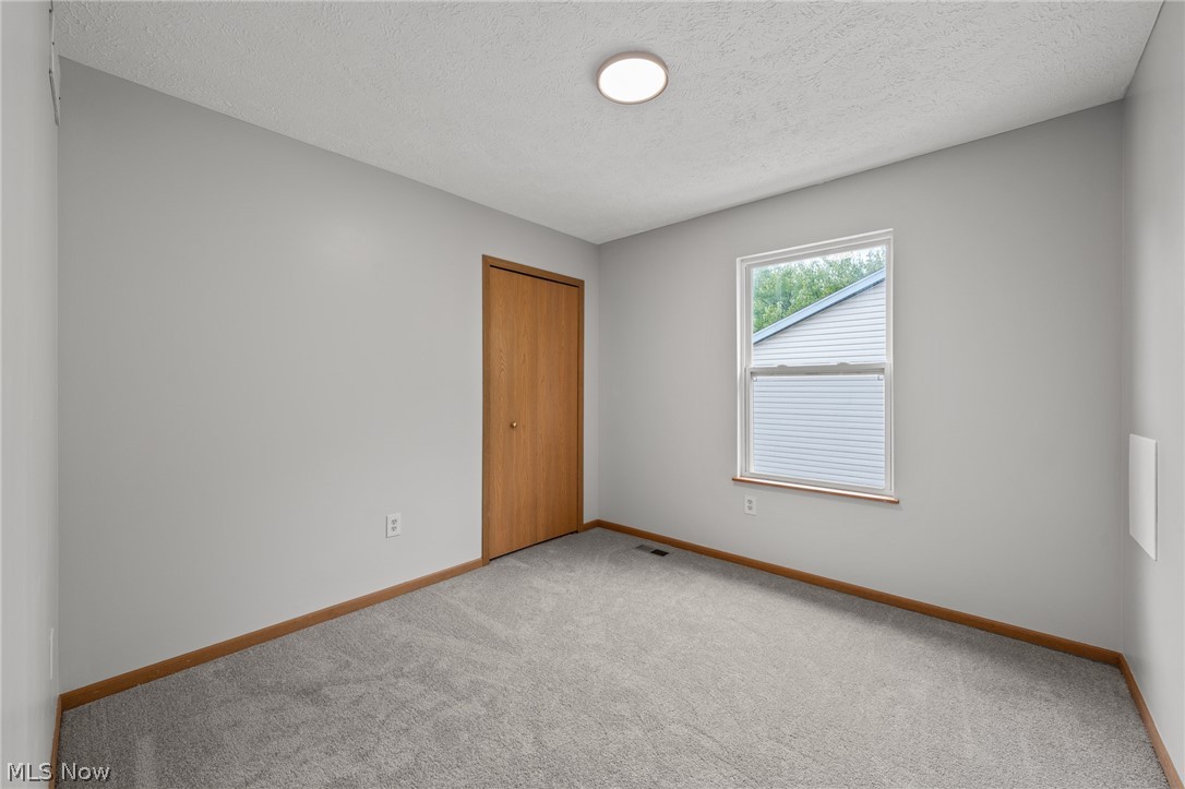 1117 Smithfarm Akron OH 44305