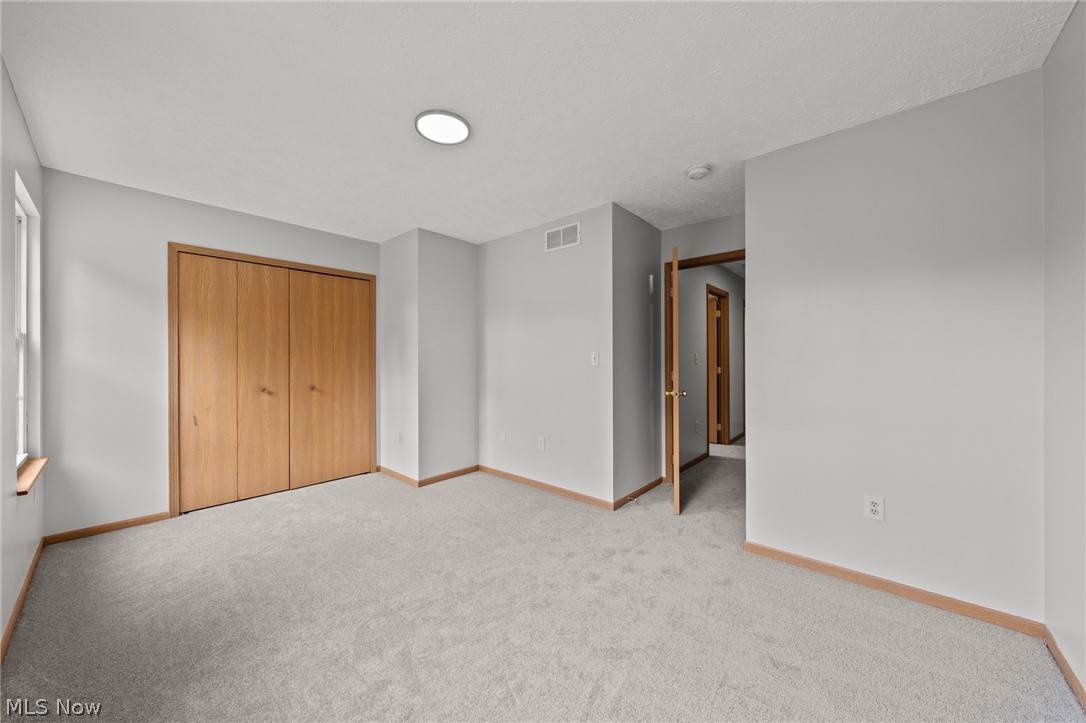 1117 Smithfarm Akron OH 44305
