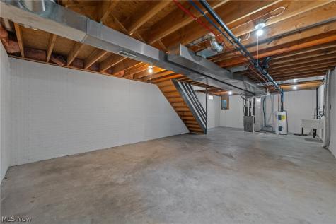 1117 Smithfarm Akron OH 44305