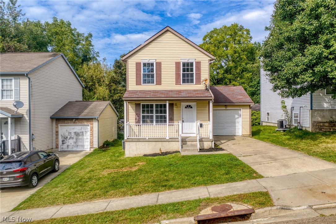 1117 Smithfarm Akron OH 44305