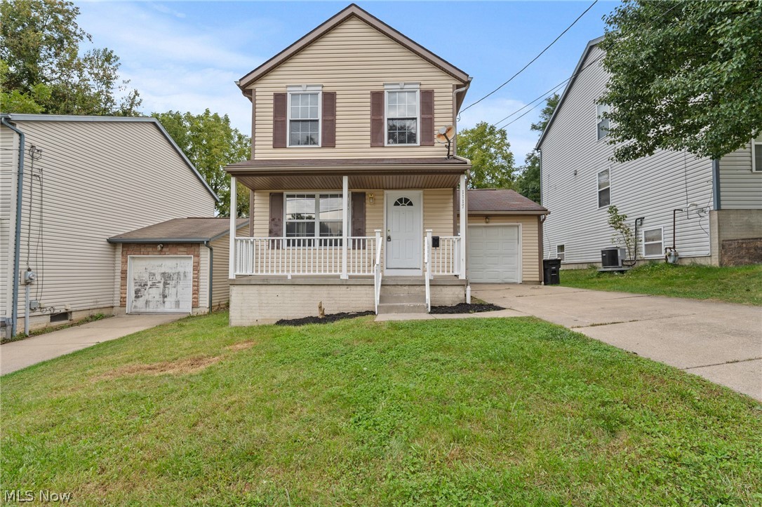 1117 Smithfarm Akron OH 44305