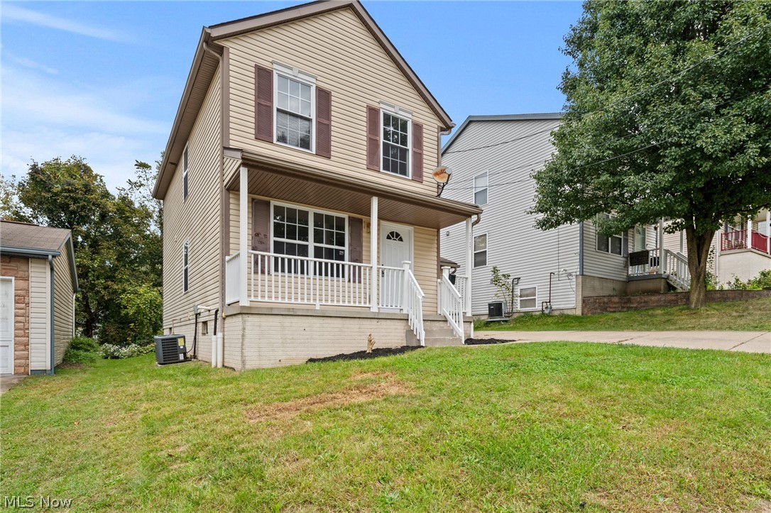 1117 Smithfarm Akron OH 44305