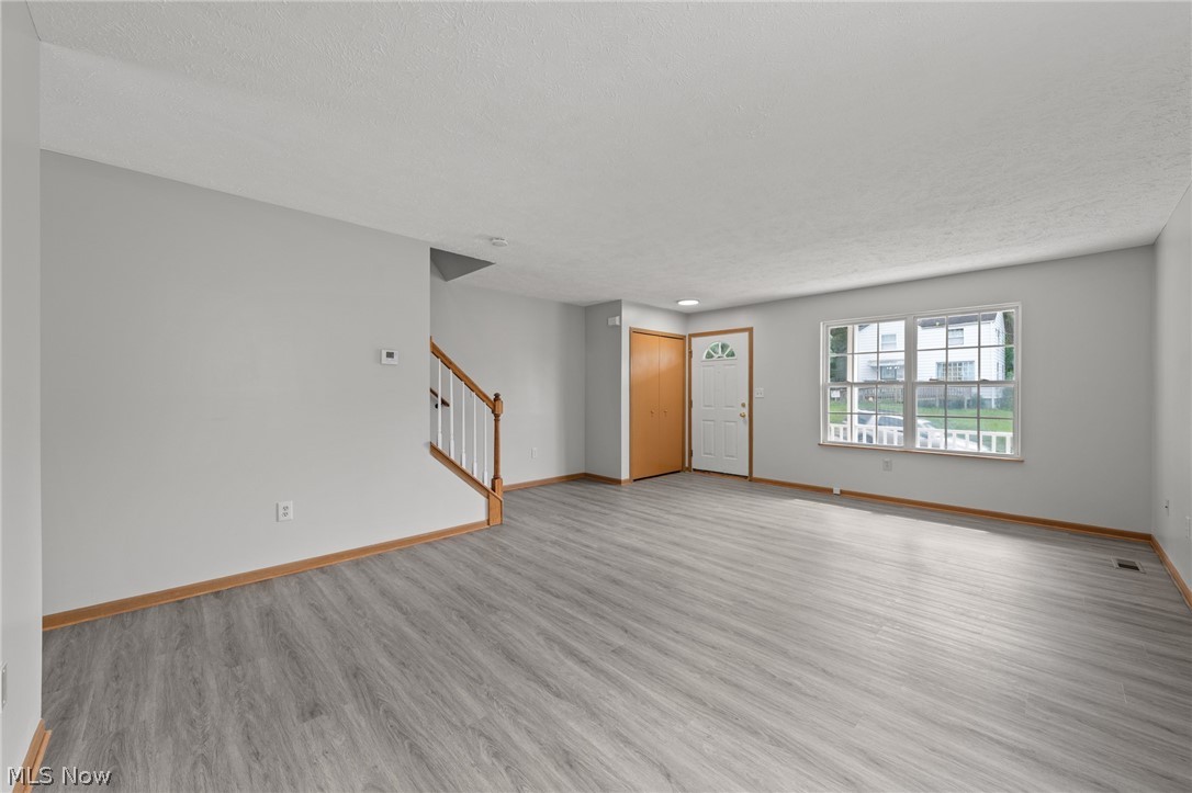 1117 Smithfarm Akron OH 44305