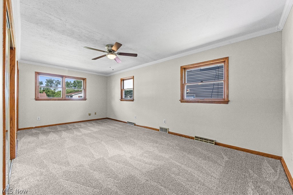 681 Newton Avenue Barberton OH 44203