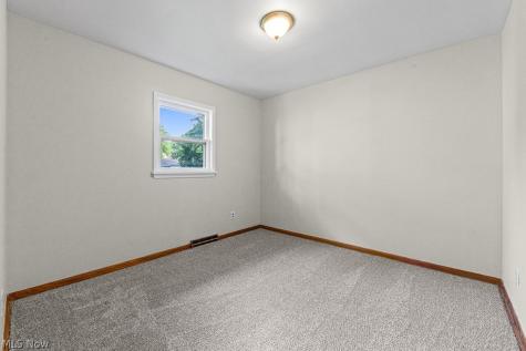 681 Newton Avenue Barberton OH 44203
