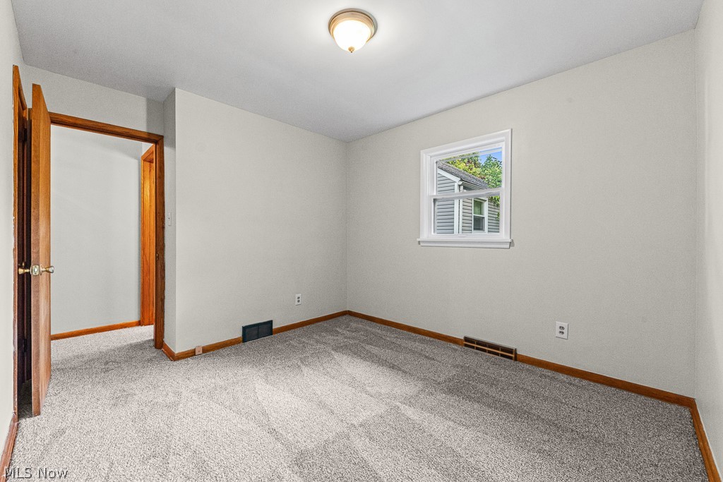 681 Newton Avenue Barberton OH 44203