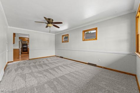 681 Newton Avenue Barberton OH 44203