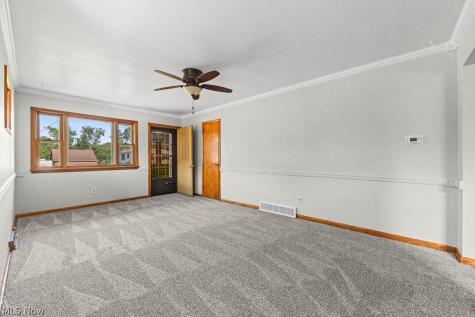 681 Newton Avenue Barberton OH 44203