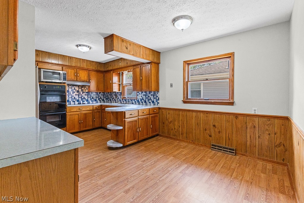 681 Newton Avenue Barberton OH 44203