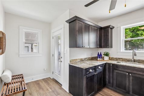 1551 Preston Avenue Akron OH 44305