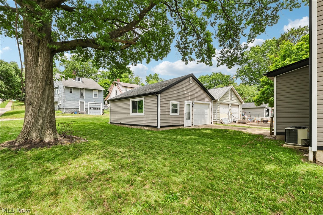 1551 Preston Avenue Akron OH 44305