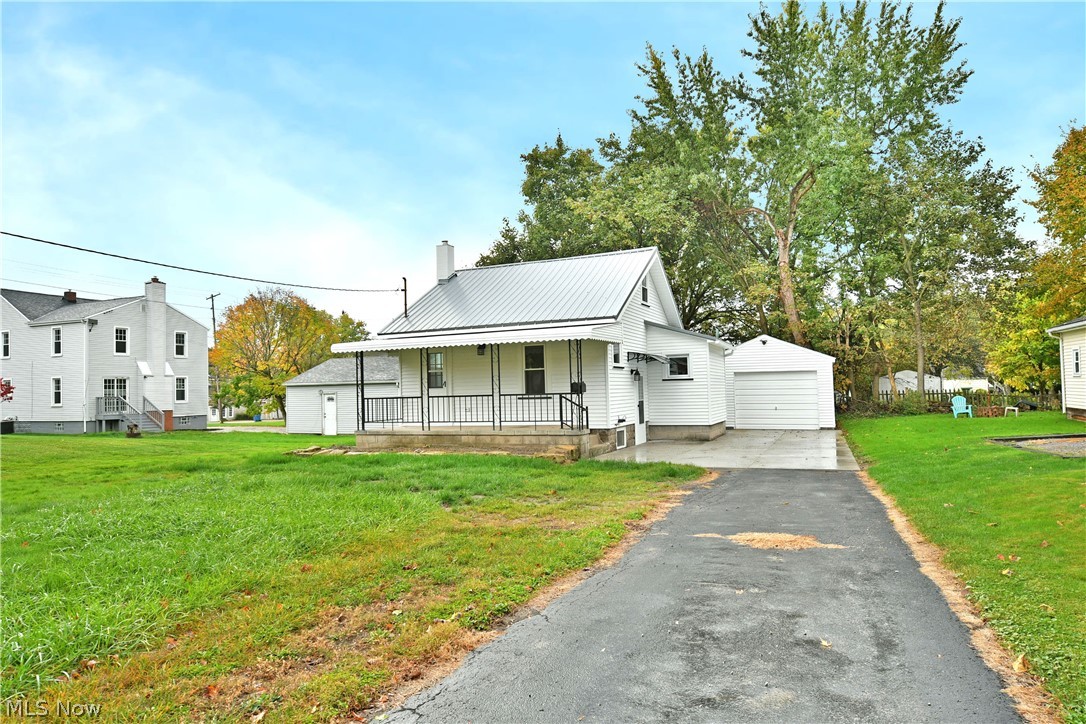 5 Delaware Avenue Poland OH 44514
