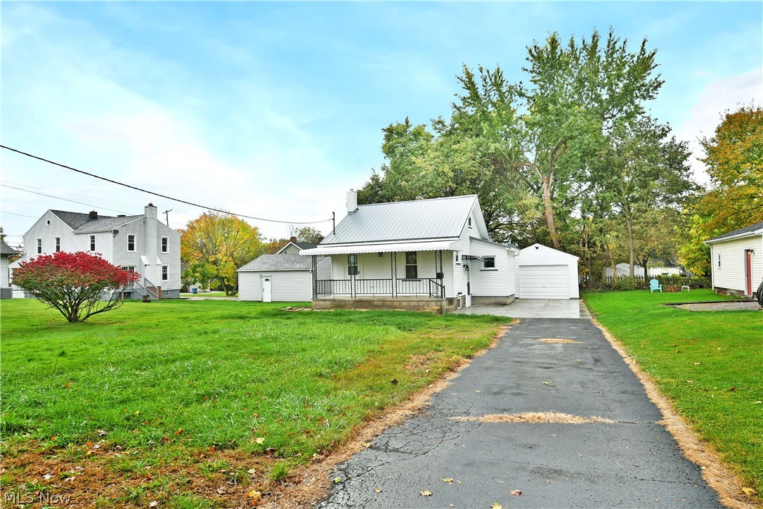 5 Delaware Avenue Poland OH 44514