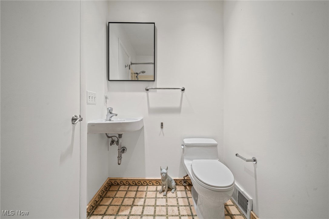 24061 Fairmount Boulevard Beachwood OH 44122