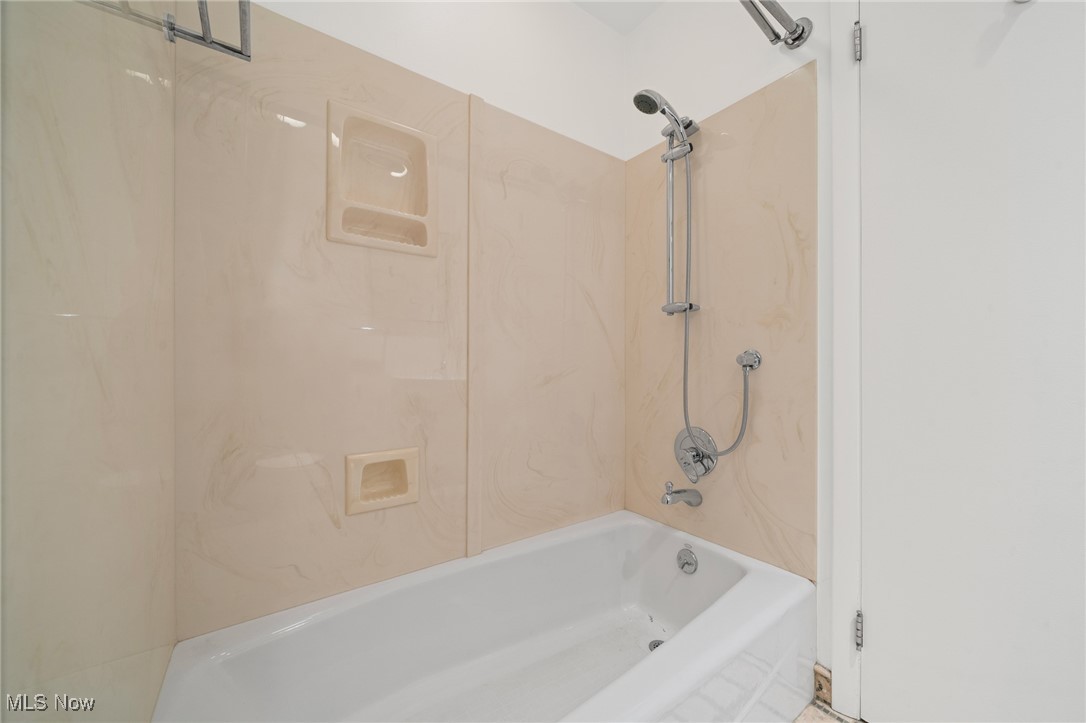 24061 Fairmount Boulevard Beachwood OH 44122
