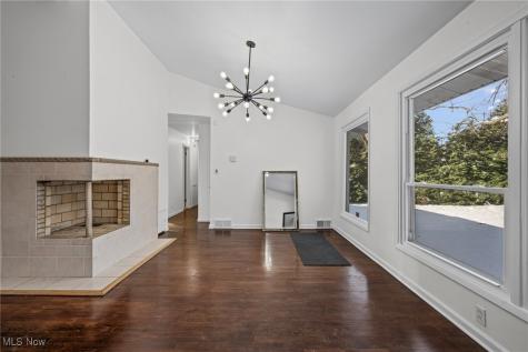 24061 Fairmount Boulevard Beachwood OH 44122