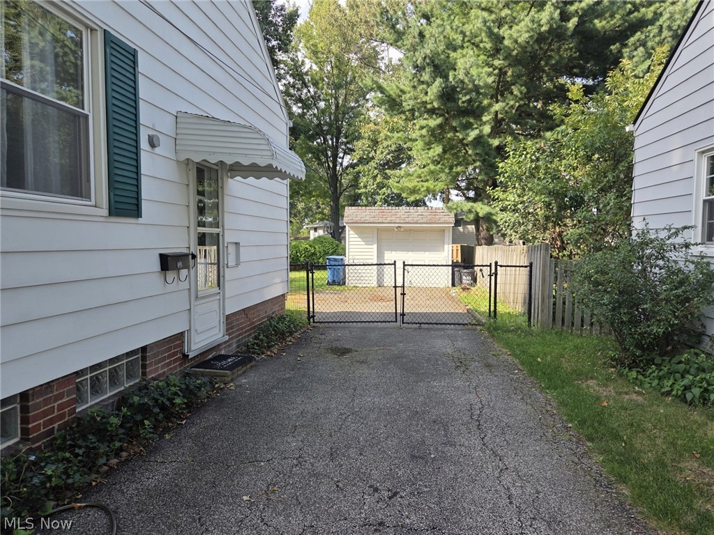 21444 Northwood Avenue Fairview Park OH 44126