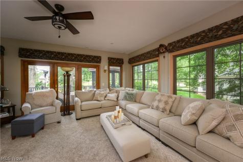 4063 Dunoon Circle NW Canton OH 44718