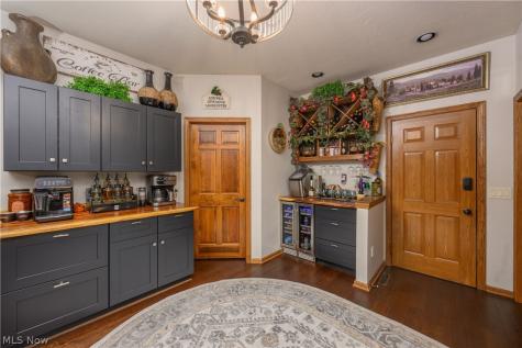4063 Dunoon Circle NW Canton OH 44718