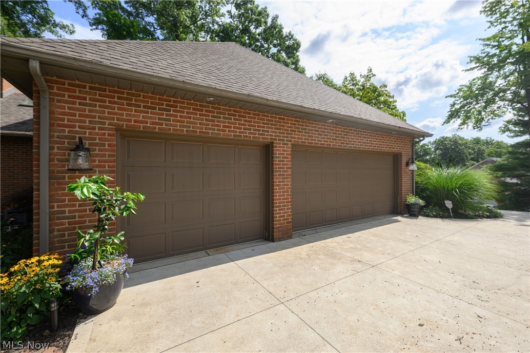 4063 Dunoon Circle NW Canton OH 44718