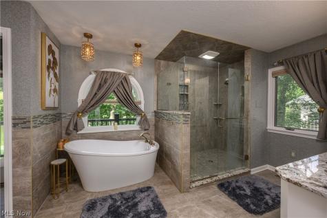 4063 Dunoon Circle NW Canton OH 44718