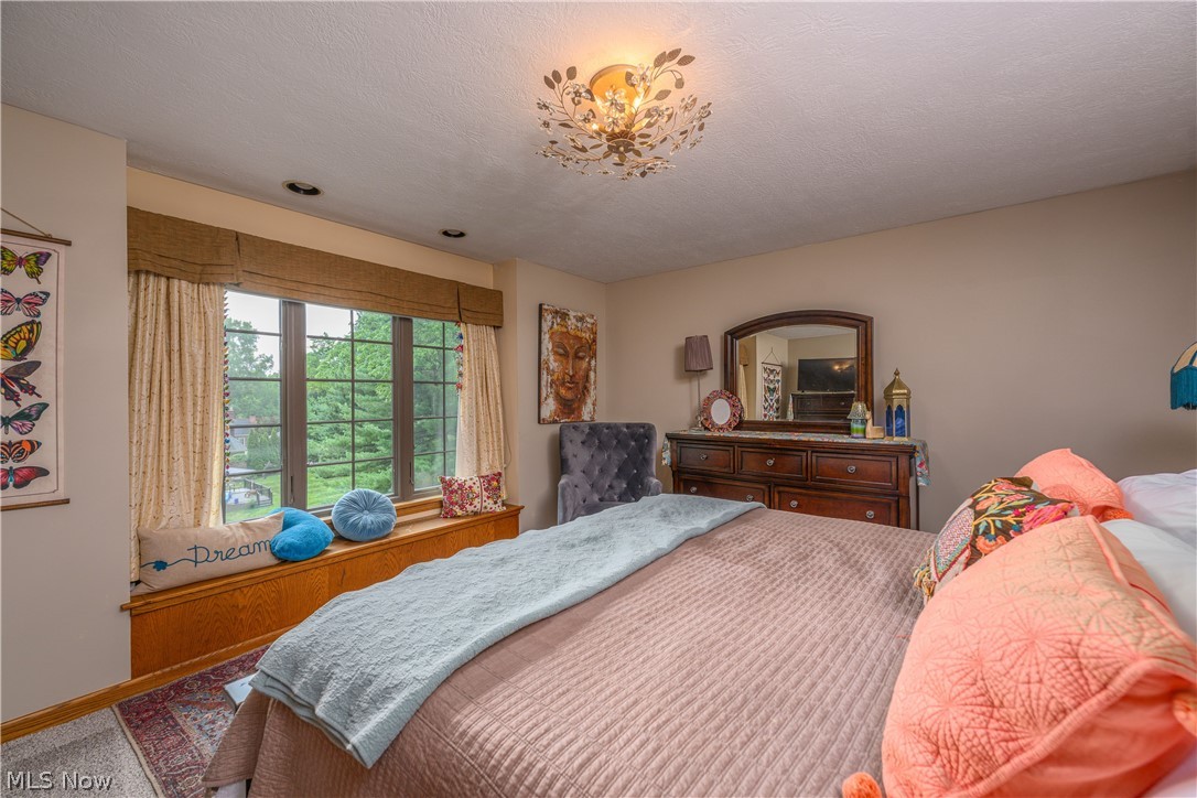 4063 Dunoon Circle NW Canton OH 44718