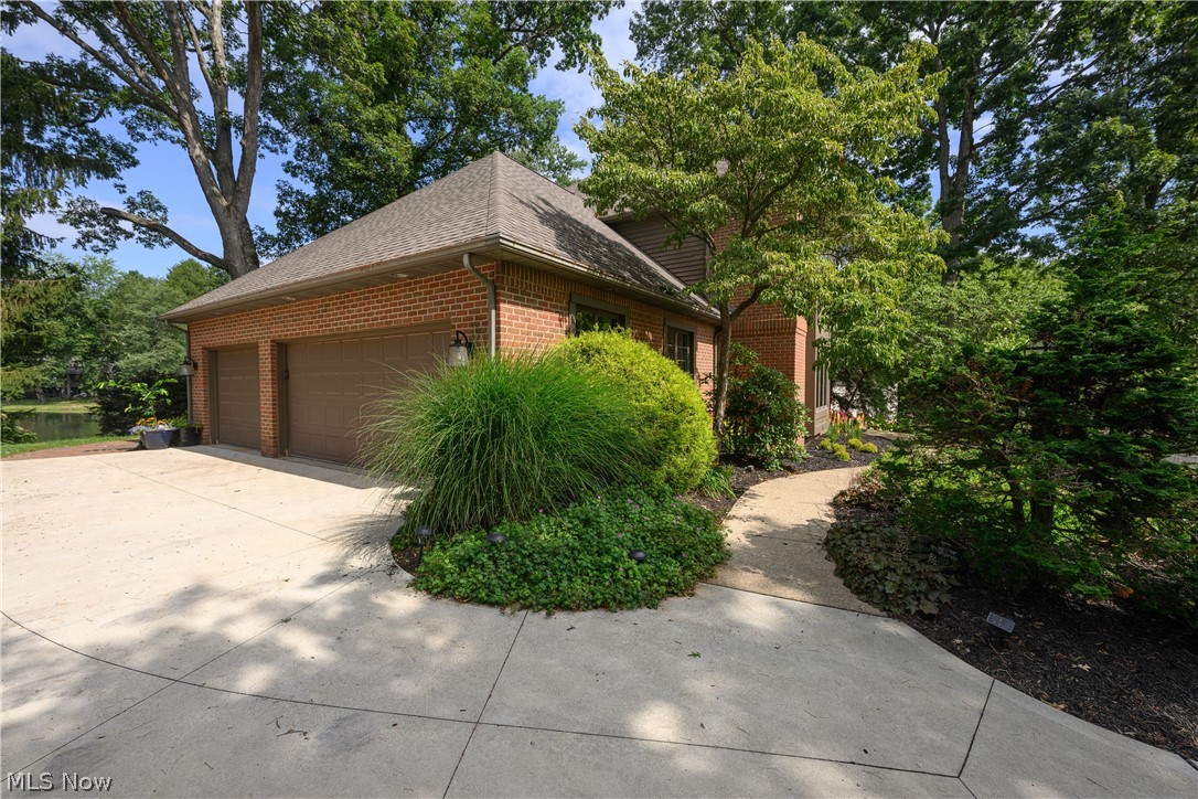 4063 Dunoon Circle NW Canton OH 44718